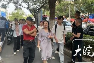 东体：莱昂纳多和穆谢奎都表态愿意留在浙江队，后者愿担任替补